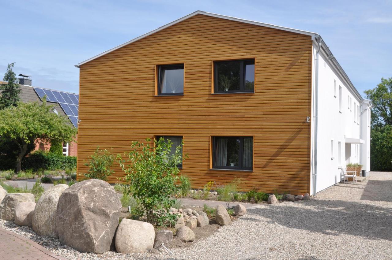 Hotel & Ferienunterkuenfte Hus Seeblick Fehmarn Exterior photo